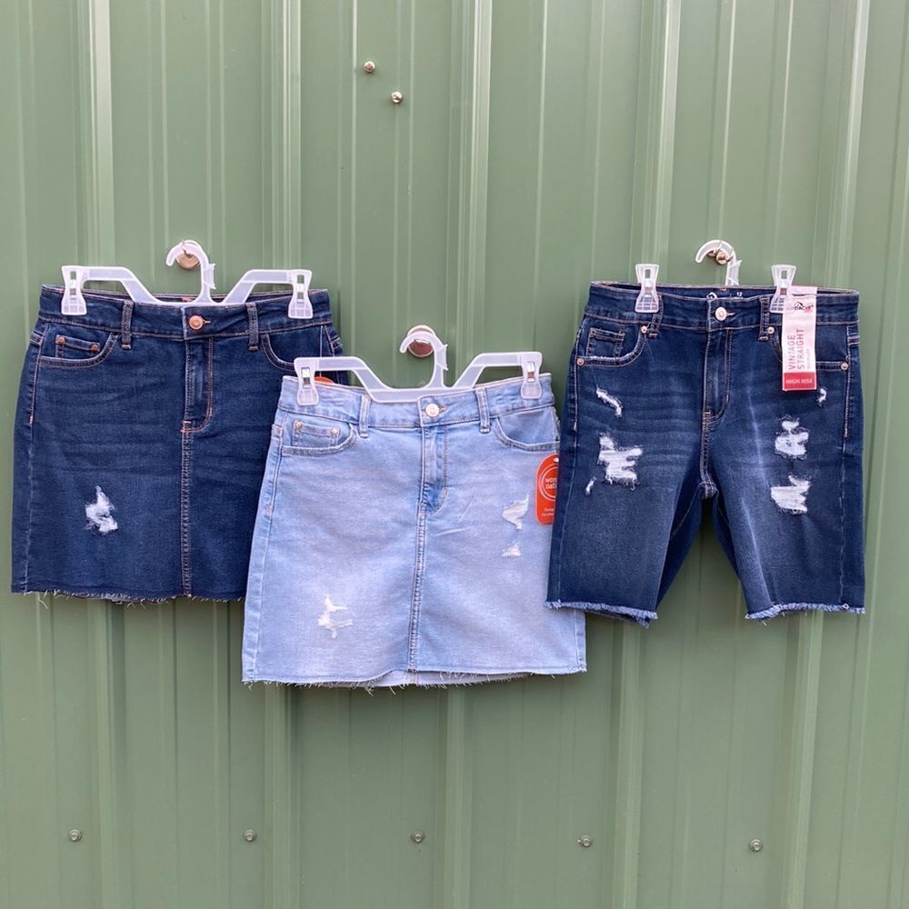 Girls Denim Distressed Skirts & Bermuda Vintage Straight High Rise Shorts Size L